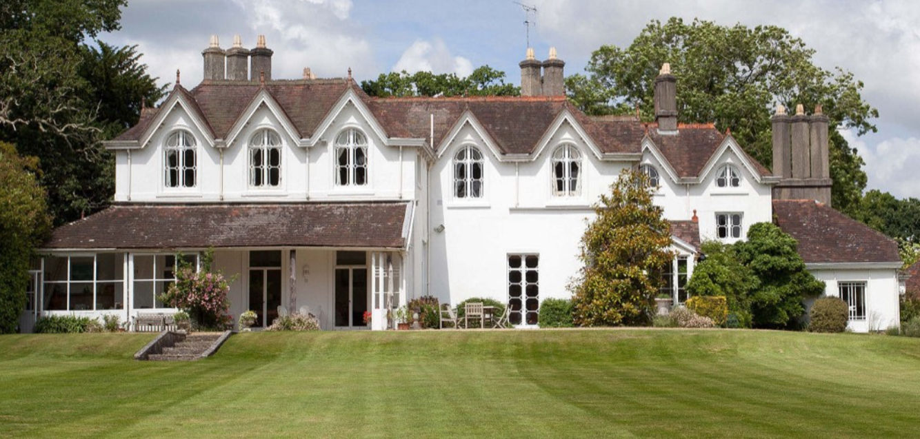 Hollybank House